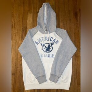 American Eagle Y2K style Pullover Hoodie in White and Grey Size M